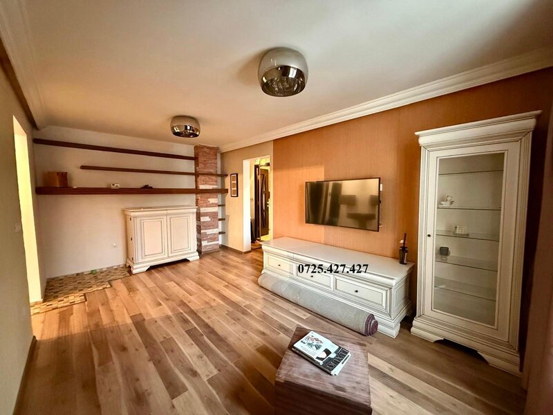 Modoran Ene nr. 7, Piata Rahova, de vanzare ap. 3 camere.