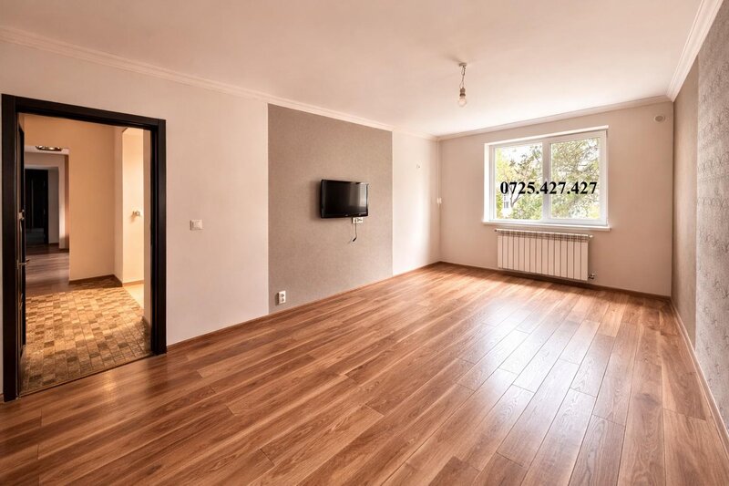 Modoran Ene nr. 7, Piata Rahova, de vanzare ap. 3 camere.